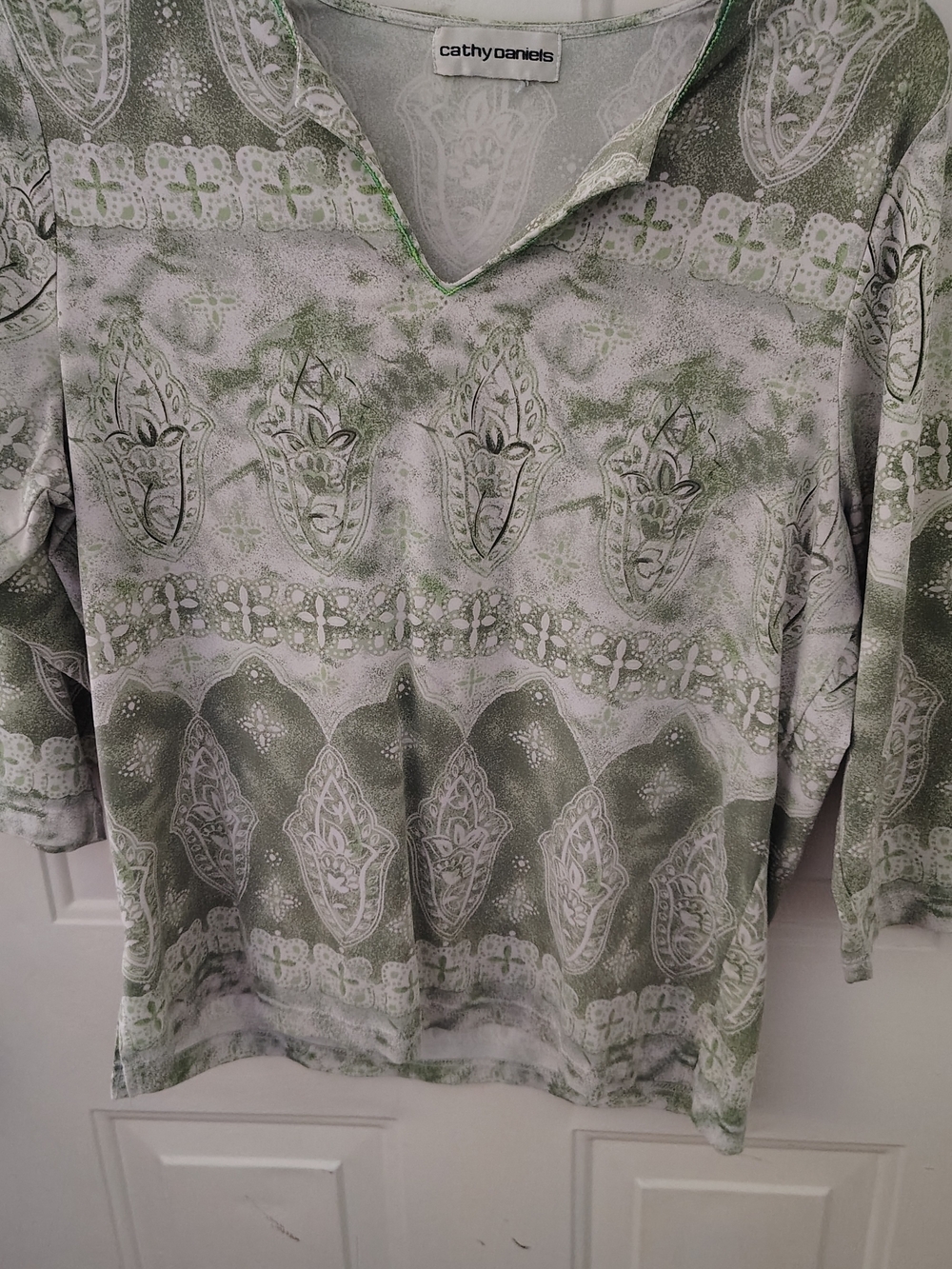 Cathy Daniels Sage Green Paisley V‑Neck Long Sleeve Shirt